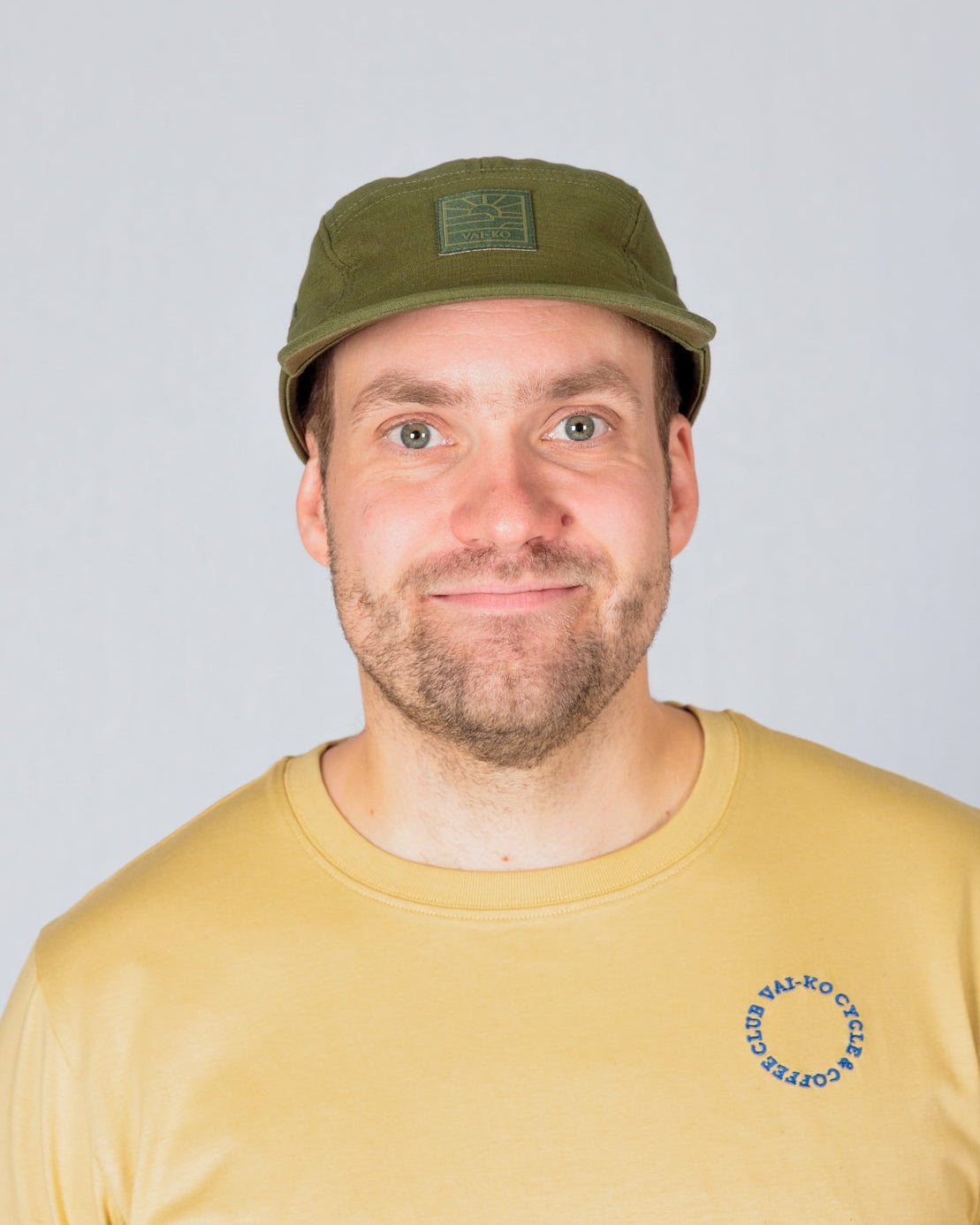 Inari 5-panel Pellavalippis