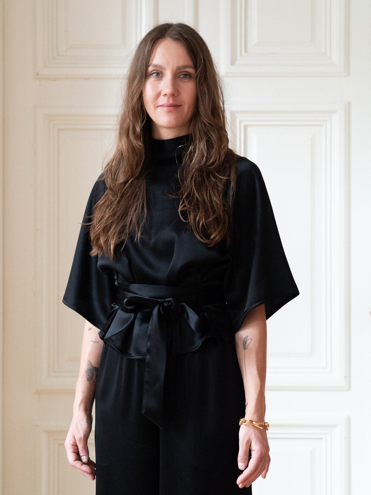 Freedom Blouse, Musta