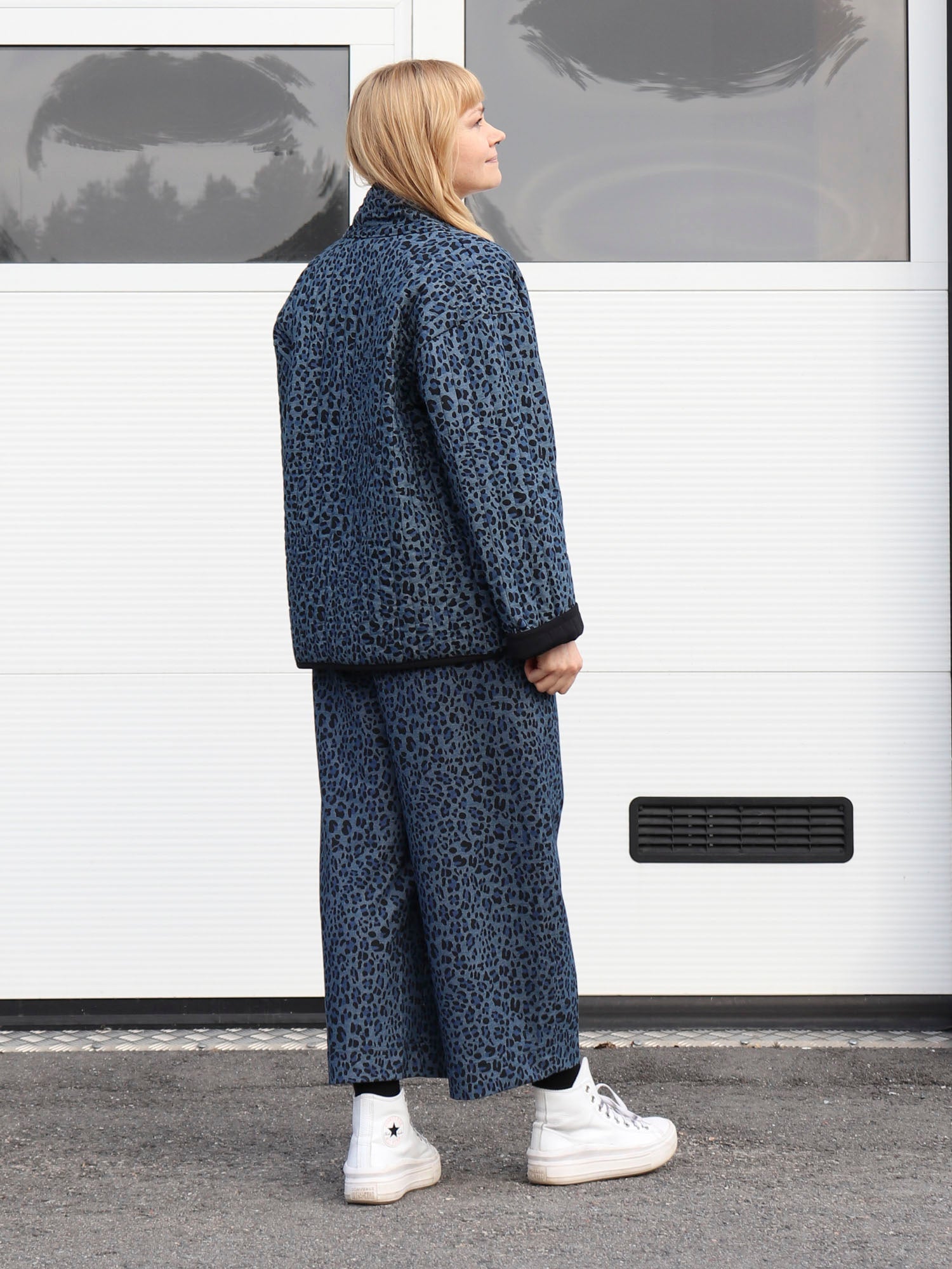 Kerry Tikkitakki, Leo Denim