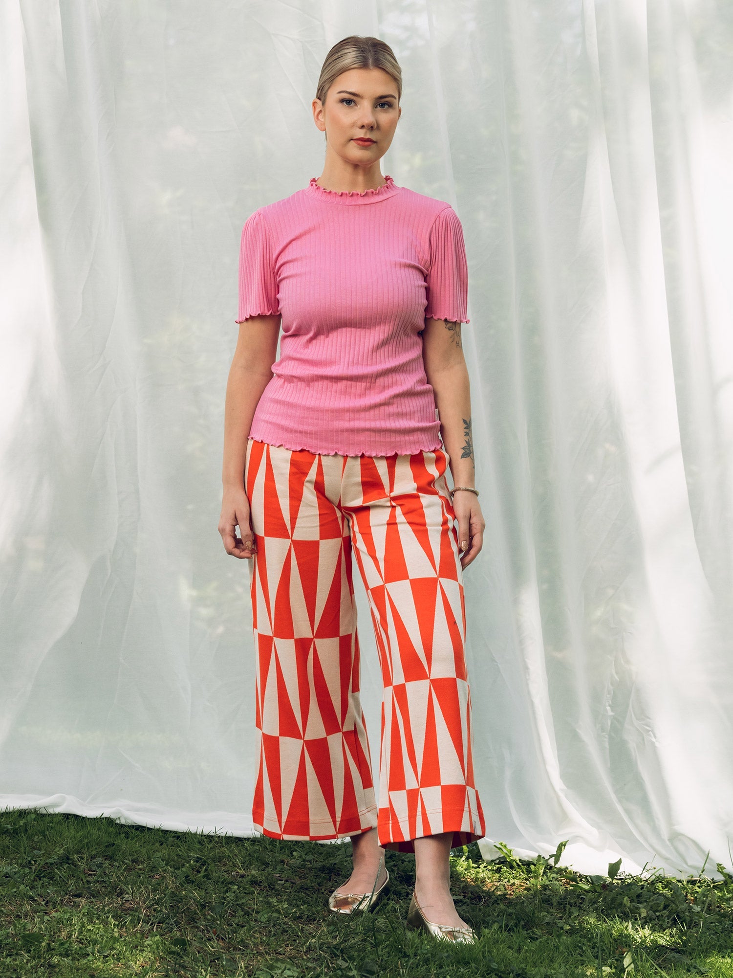 Avery Pants, Tiles