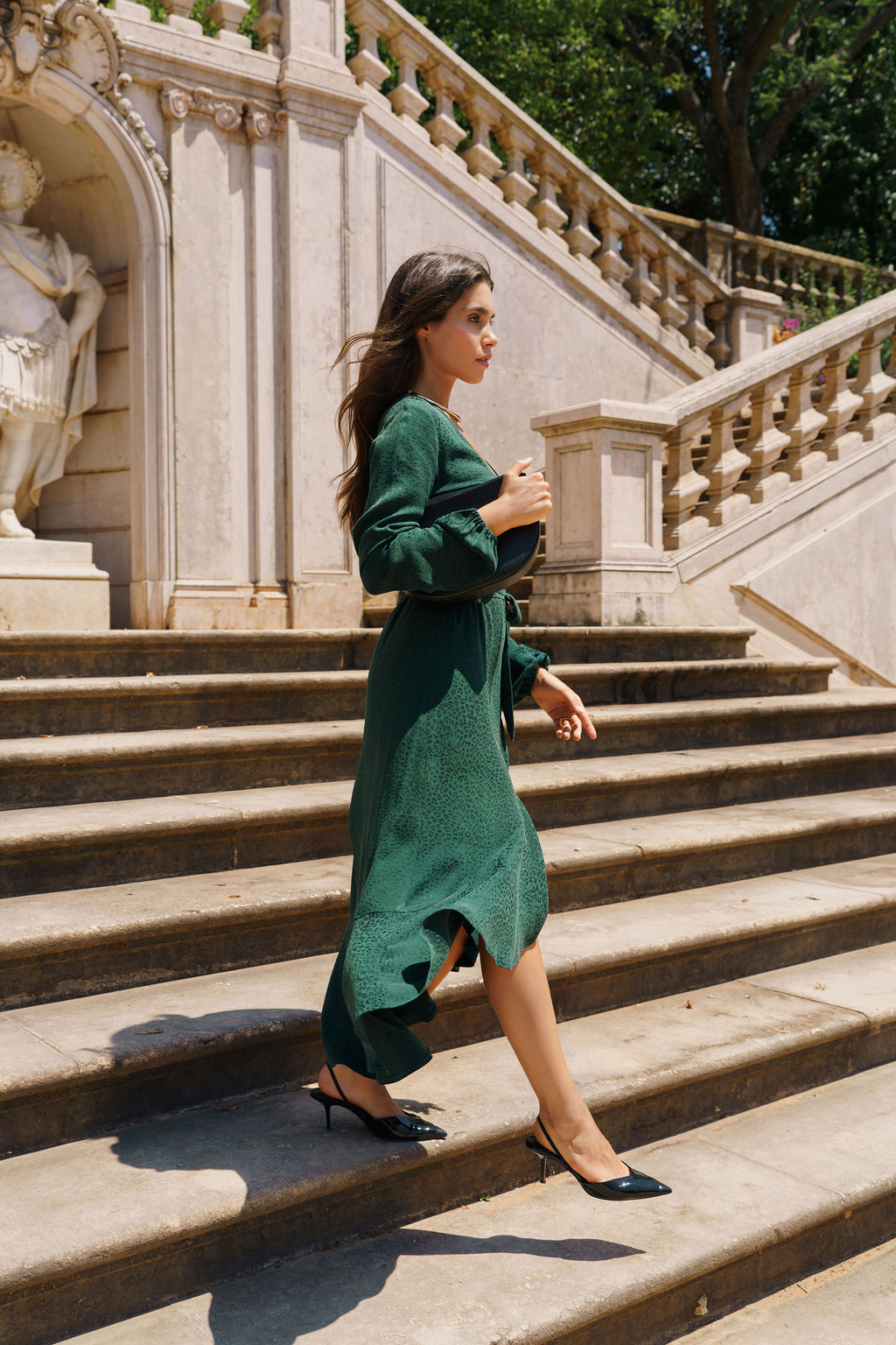 Eloise mekko, Emerald Leo