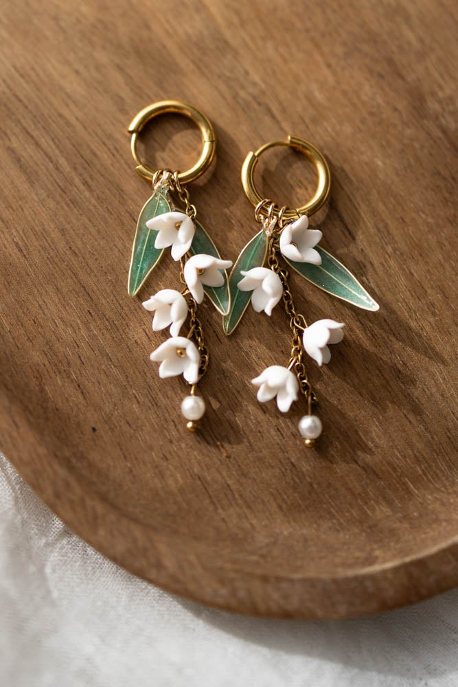 Lily of the Valley korvakorut kulta