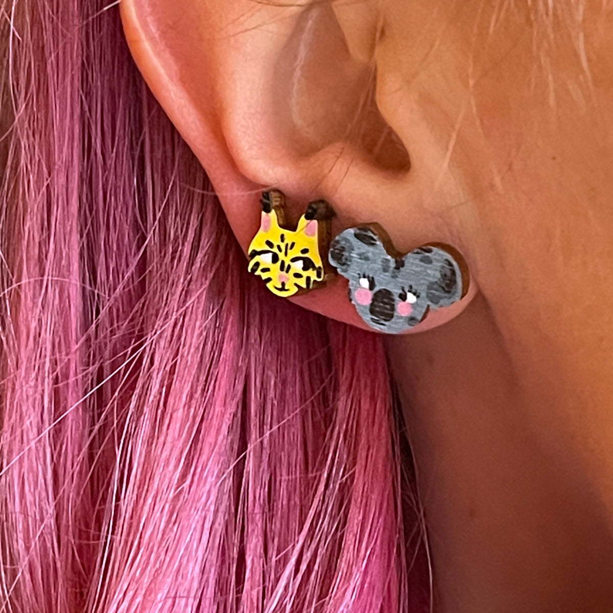 Lynxy - Mini stud earrings