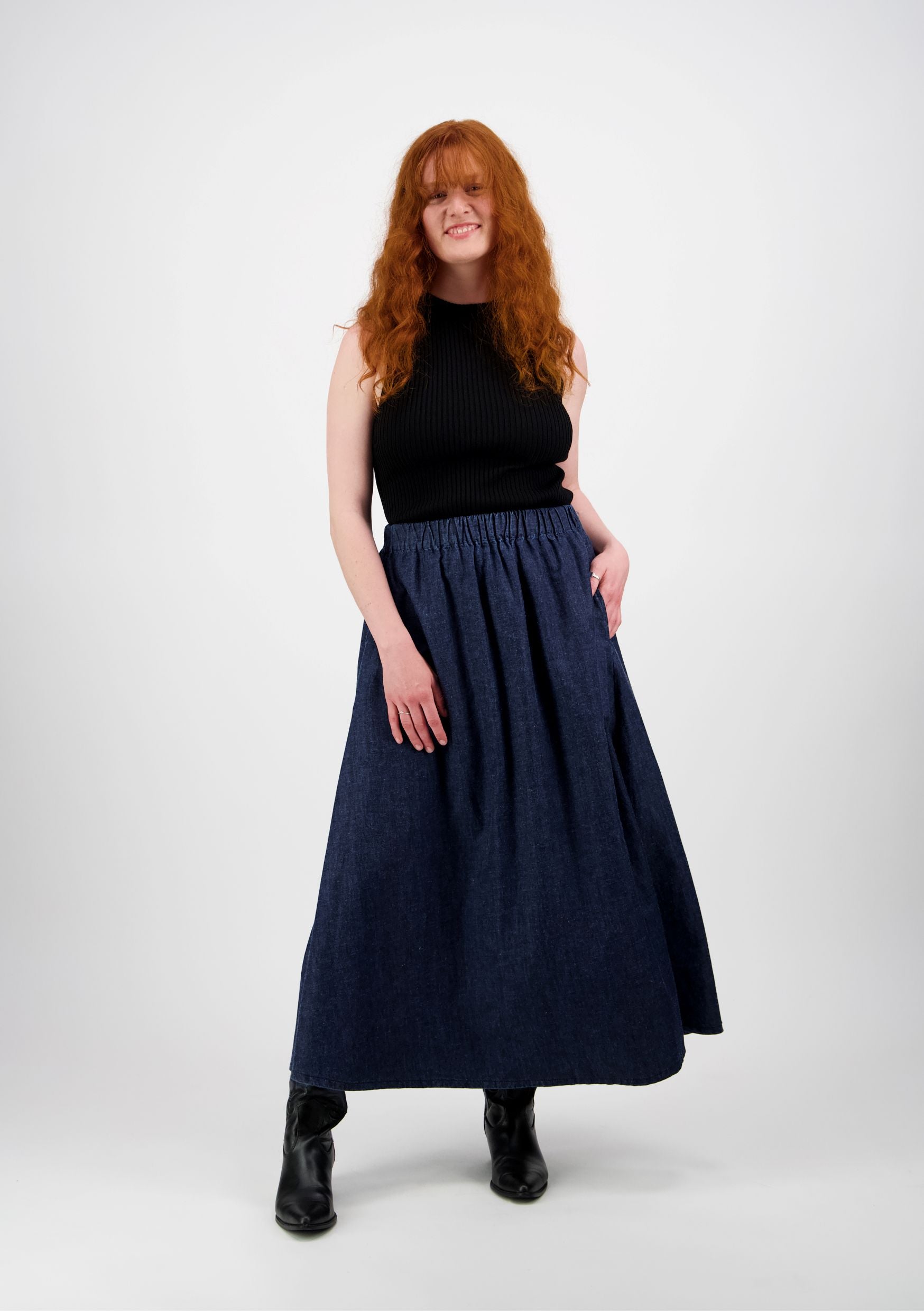 LOLA 0874 Hame