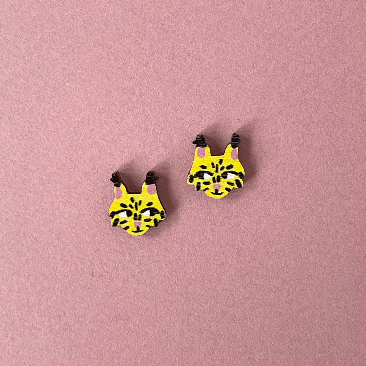 Lynxy - Mini stud earrings
