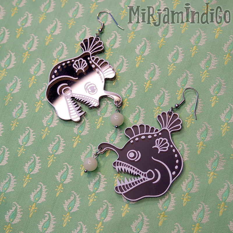 Angelic Anglerfish peiliakryylikorvakorut