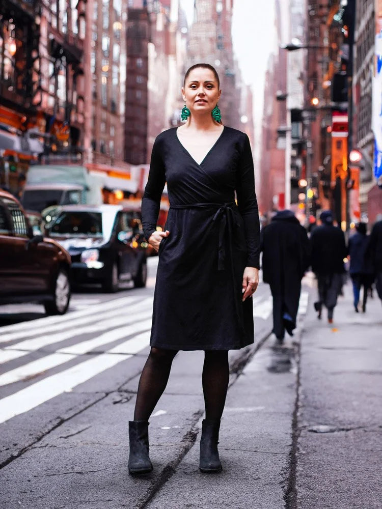 Norma kietaisumekko, musta