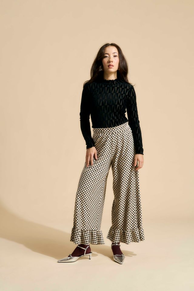 NANDA Pants, Almond chess