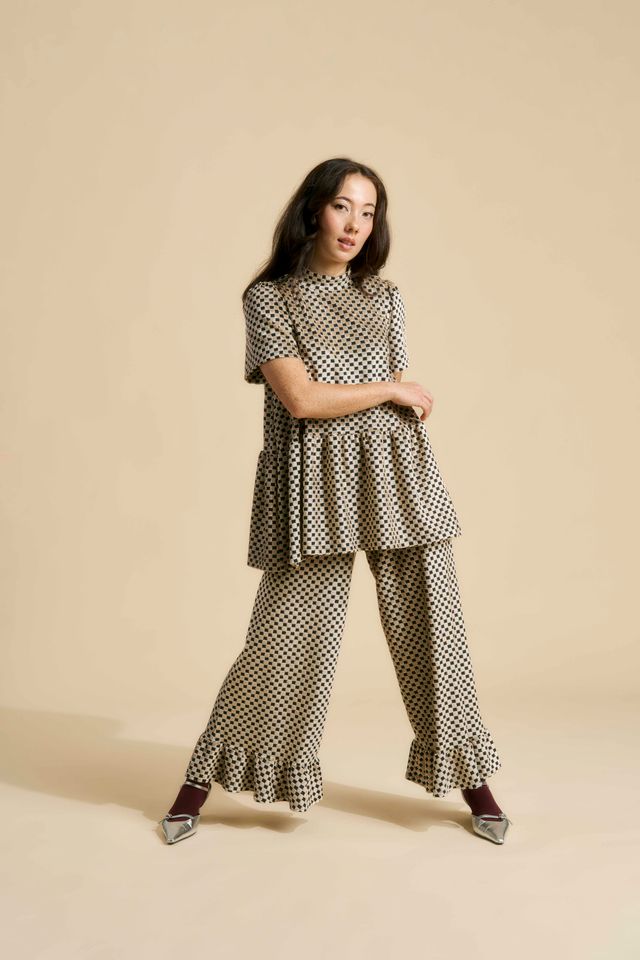 NANDA Pants, Almond chess