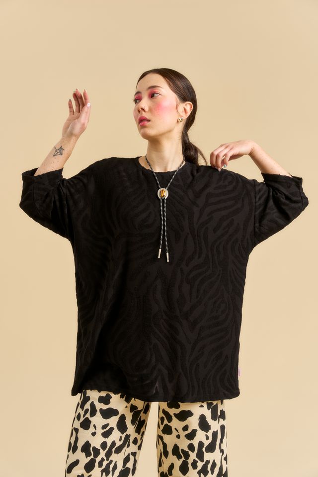 LEYLA oversize T-paita, Tigreza