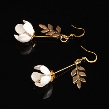 Upcycle with Jing Just A Flower, White Earrings